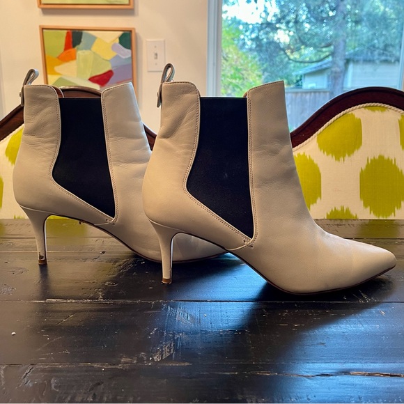 Veronica Beard Lisa 70 Leather Ankle Booties - Picture 2 of 5